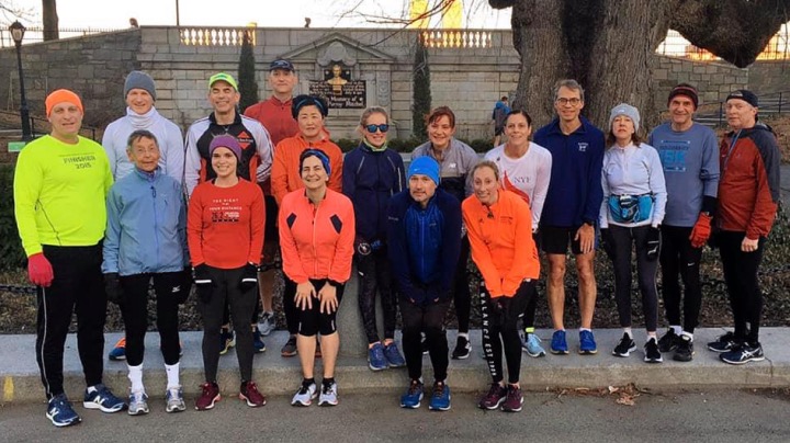 Group photo of New York Flyers running club.